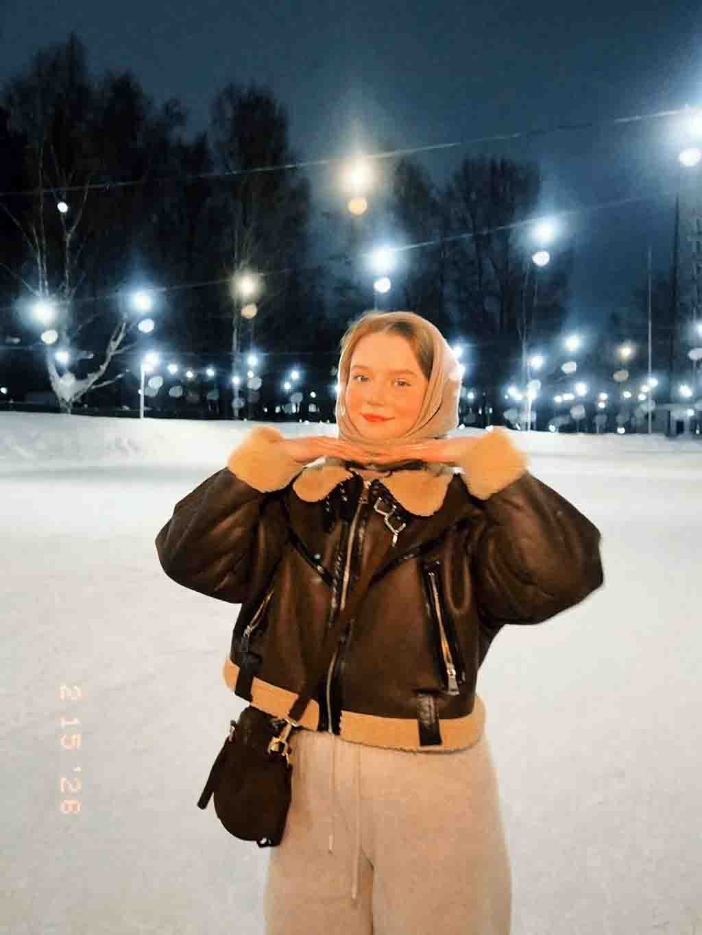 Alina Nikitina Height in feet, Alina Nikitina Weight 2026, Alina Nikitina Blue Eyes, Alina Nikitina Measurements, Alina Nikitina Style.