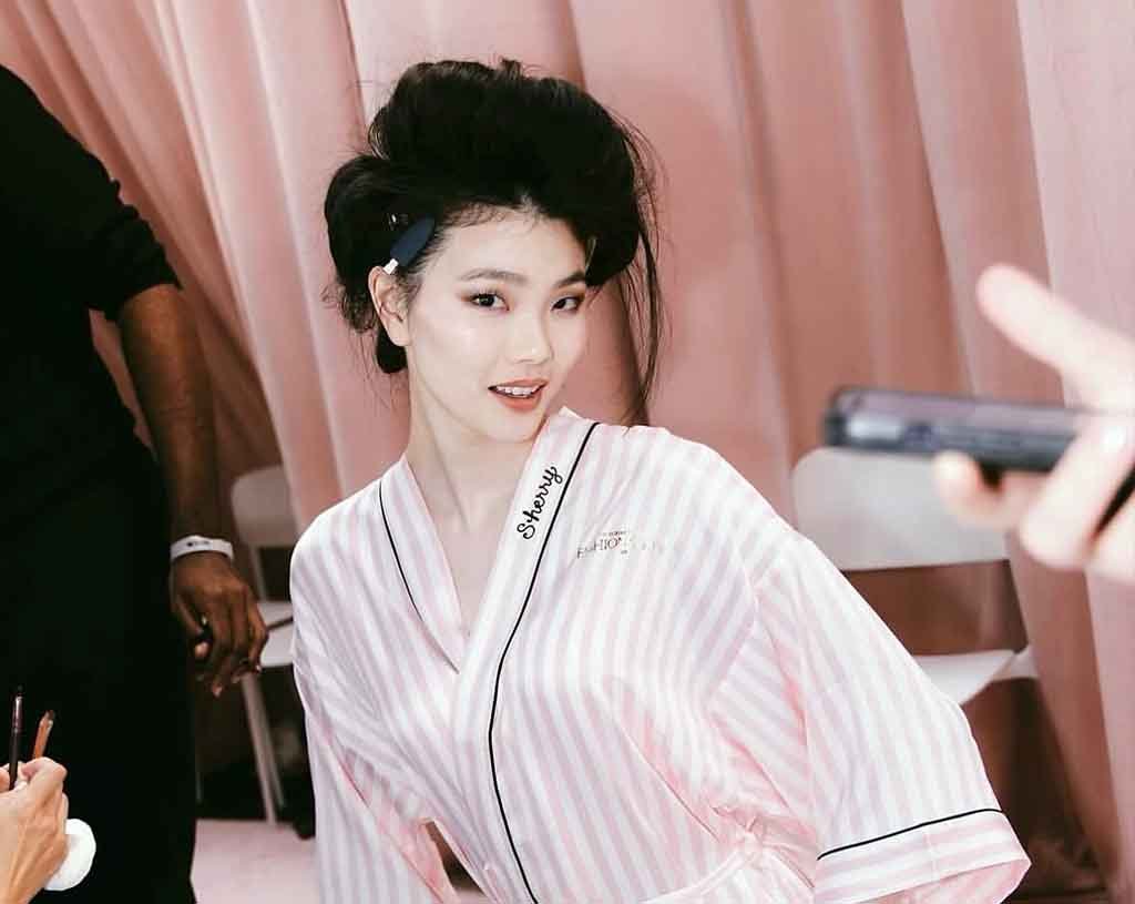 Sherry Shi, Sherry Shi Bio, Sherry Shi Age, Sherry Ramsay Shi, Sherry Shi Real Name, Sherry Shi Wiki, Sherry Shi 2026, American-Chinese Model.