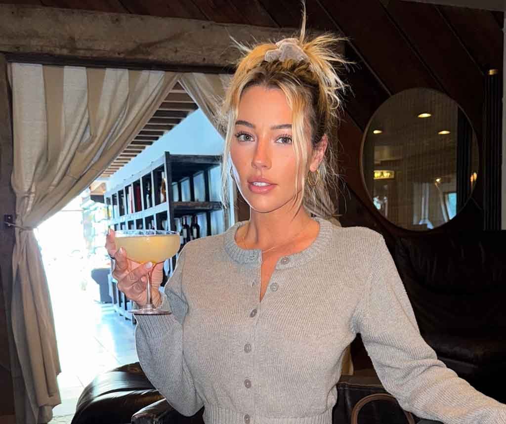 Jadelyn Breier, Jadelyn Breier Bio, Jadelyn Breier Age, Jadelyn Breier Real Name, Jadelyn Breier Wiki 2026, Michigan Model, American Fashion Influencer.