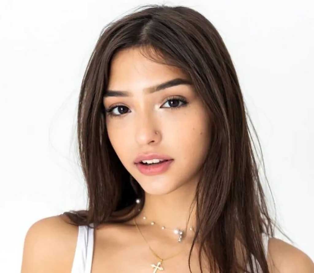 Layla Jenner Net Worth, Layla Jenner Earnings, How much does Layla Jenner make, Layla Jenner Salary 2026, Layla Jenner Online Coaching, Fitness Entrepreneur Wealth.