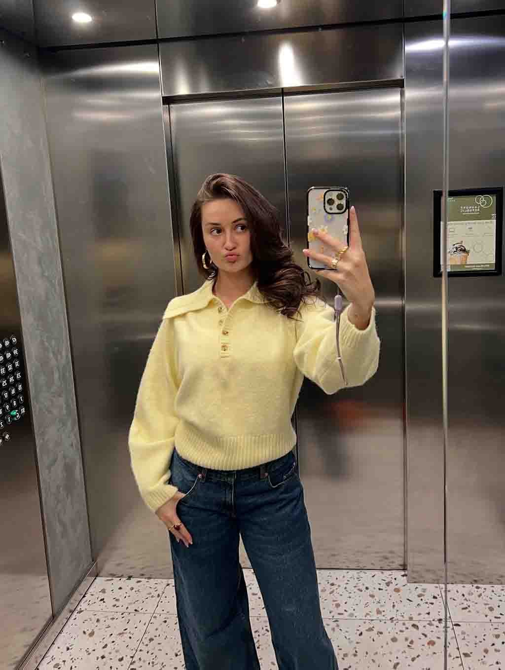 Maddie Grace Jepson Acting, Maddie Grace Jepson West End, Back to the Future Musical, Maddie Grace Jepson Netflix, Run Away Netflix Maddie, Guildford School of Acting, British Influencer Career.